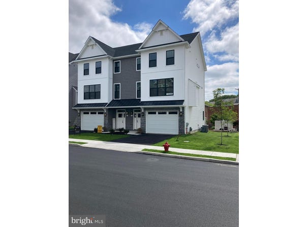 715 MILL STREET, BRIDGEPORT, PA 19405