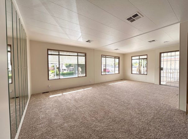 2280  E Valley Pkwy, Escondido, CA 92027