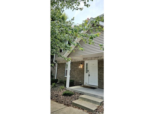 1250 W Adams Hill Circle, Bloomington, IN 47403-3441