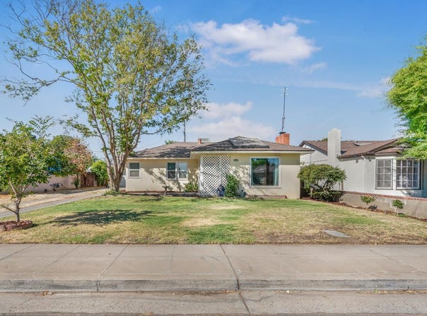 1345 Teilman Avenue N, Fresno, CA 93728