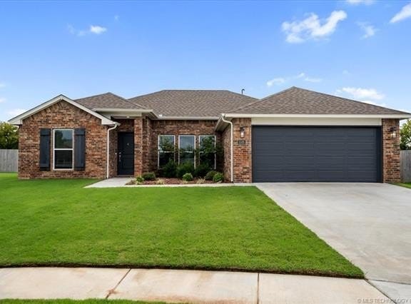 5105 E Galveston Court S, Broken Arrow, OK 74014