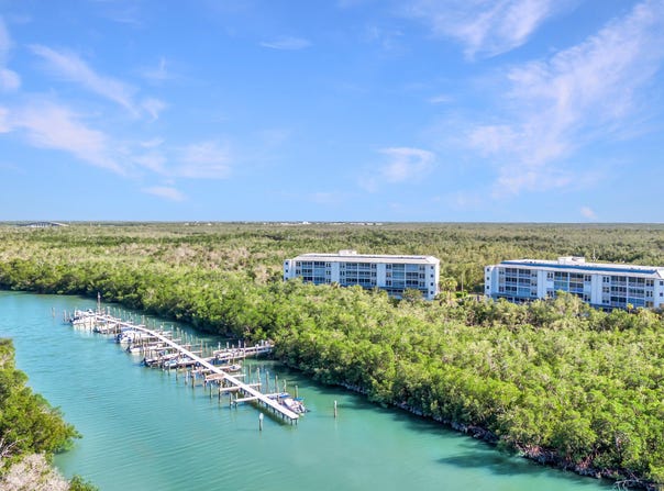 100 STEVENS LANDING unit: 103, Marco Island, FL 34145
