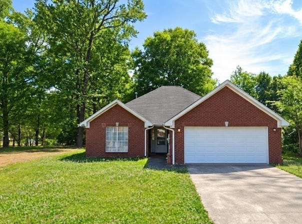 529 LAKESIDE CIRCLE, CENTER POINT, AL 35215
