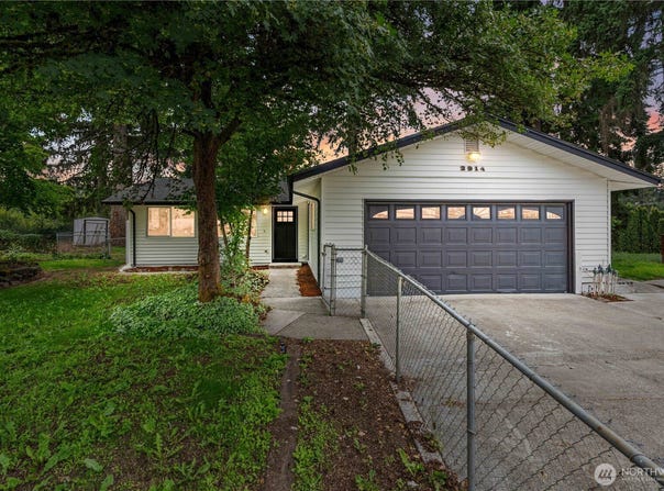 3914 246th Street Ct E, Spanaway, WA 98387
