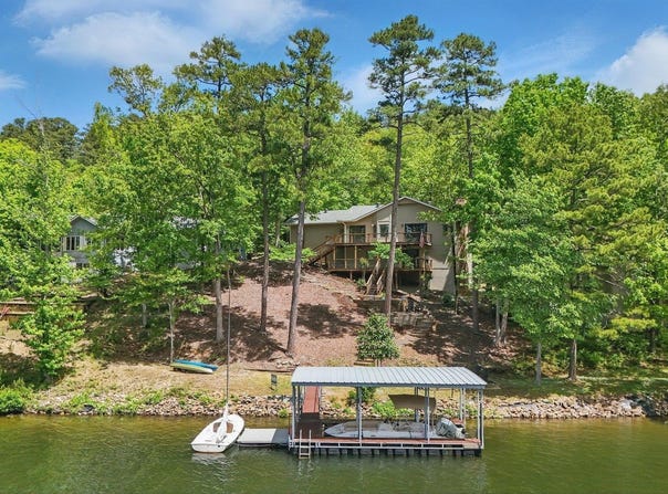 8 Baeza Way, Hot Springs Village, AR 71909