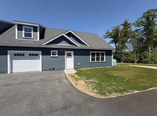 8 Striper Way, Wells, ME 04090
