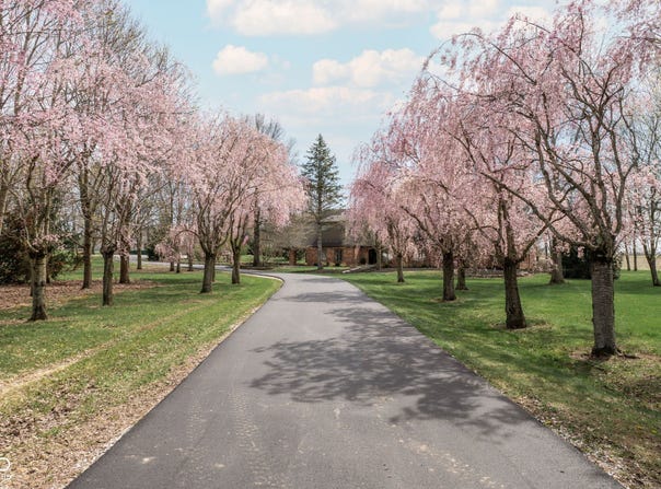 8551 E 300 S, Zionsville, IN 46077