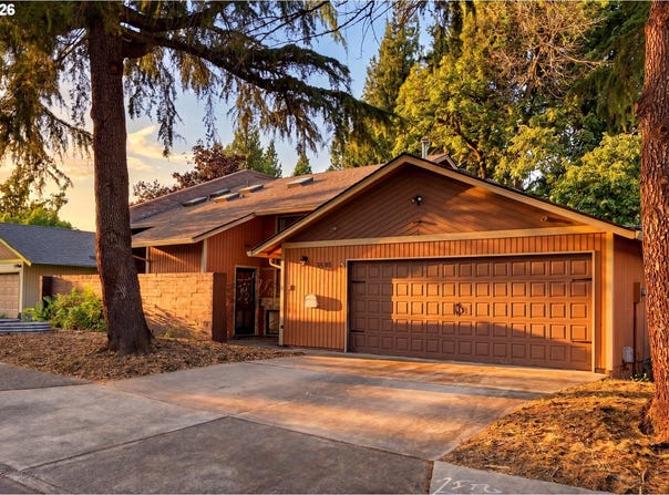 3595 SE 1ST St, Gresham, OR 97080