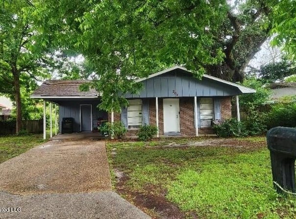 203 Charles Avenue, Long Beach, MS 39560