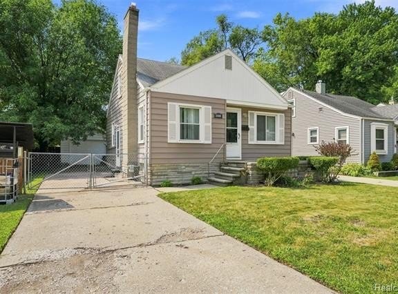 2400 Guthrie Avenue, Royal Oak, MI 48067
