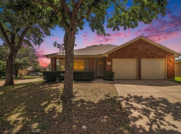 11501 Cactus Springs Drive, Fort Worth, TX 76244