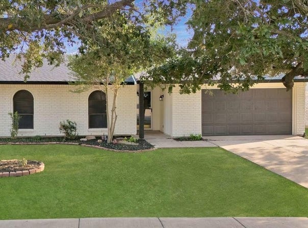 5500 Slay Drive, The Colony, TX 75056