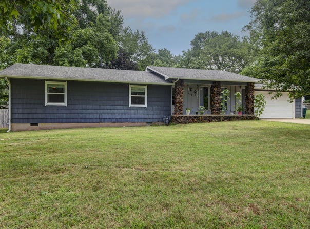 410 Schulz Avenue, Monett, MO 65708