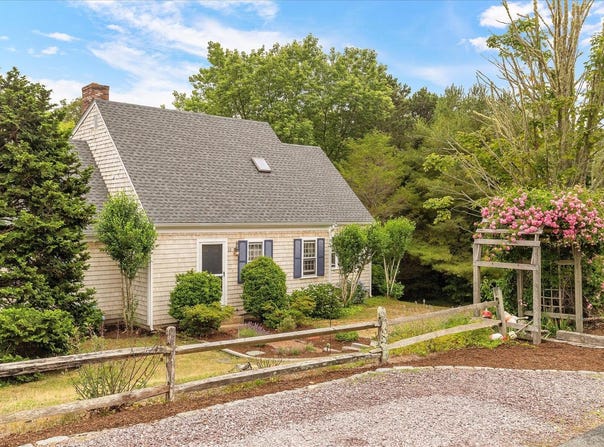 32 Purmackene Lane, Harwich Port, MA 02646