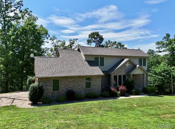 906 Lakeview Drive, Perryville, MO 63775