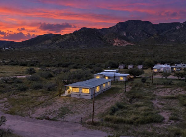 907 Headstart Way, Bisbee, AZ 85603