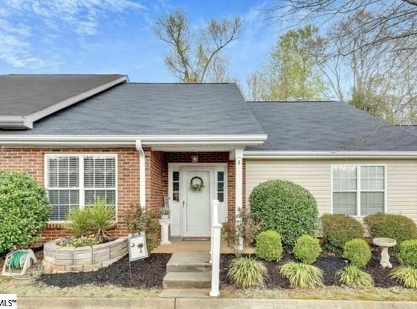 4 Creekbend Court, Simpsonville, SC 29681