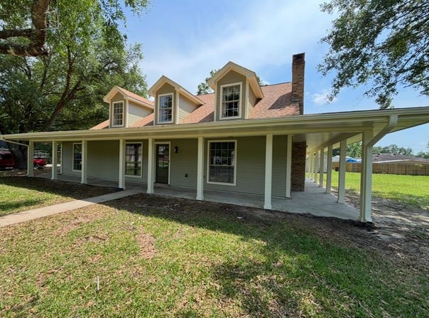 1401 Buckingham, Orange, TX 77632-0400