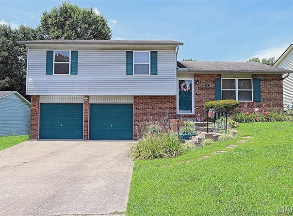 1973 Longview Drive, Cape Girardeau, MO 63701