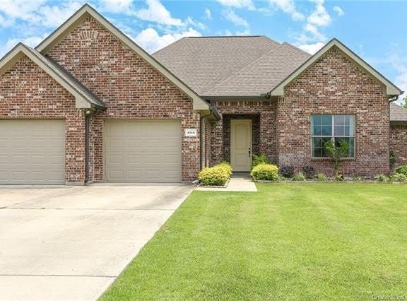 4514 Wilshire Lane, Sulphur, LA 70665