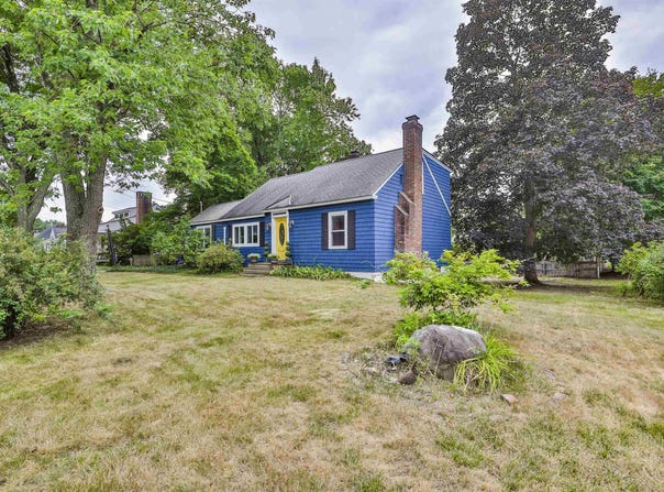 10 Meade Street, Nashua, NH 03064