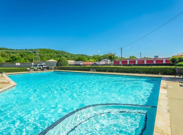 900 Mountain Creek Road, Chattanooga, TN 37405