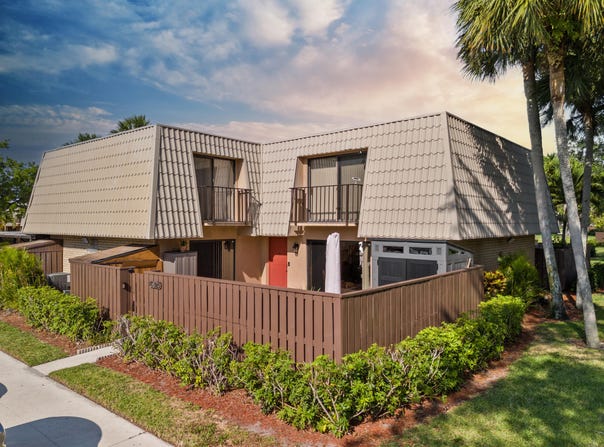 6824 68th Way, West Palm Beach, FL 33409