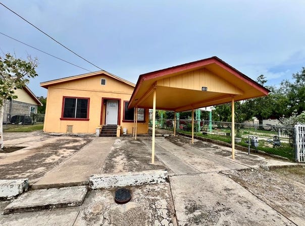 468 Medina, Eagle Pass, TX 78852