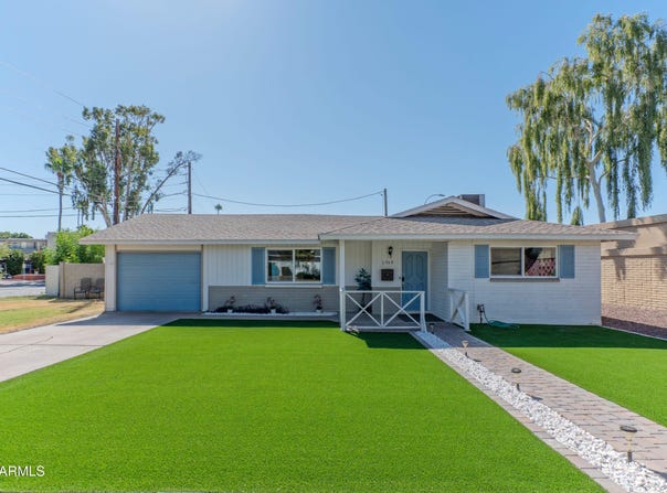 1749 E MEDLOCK Drive, Phoenix, AZ 85016
