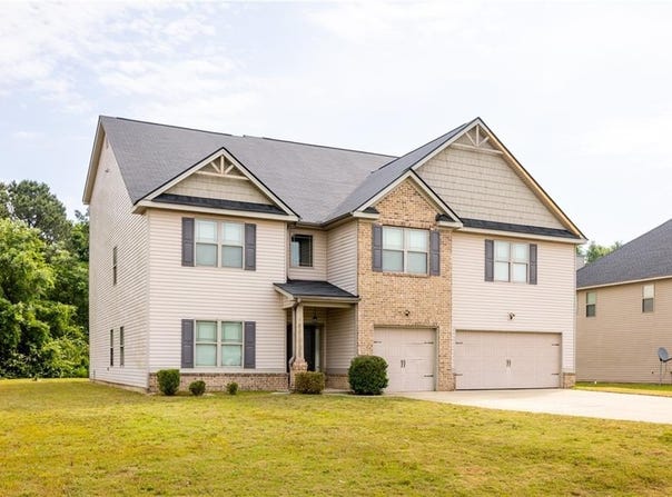 40 Moss Oak Drive, Fort Mitchell, AL 36856