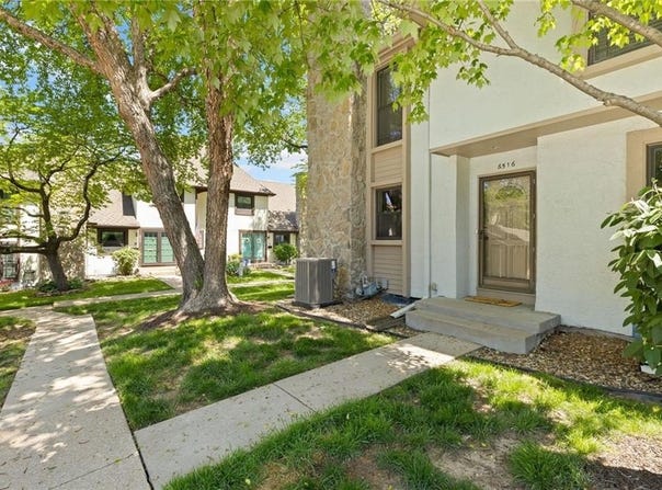 6516 W 49th Street, Mission, KS 66202