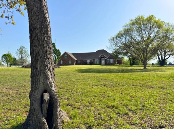 101 Gatlin Dr, Meeker, OK 74855