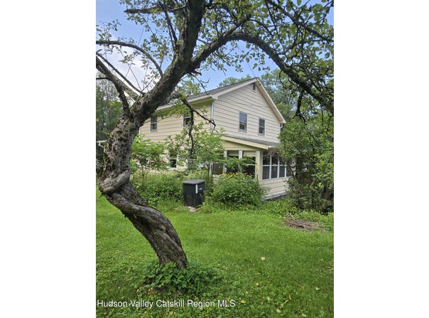 106 Schwabie Turnpike, Kerhonkson, NY 12446