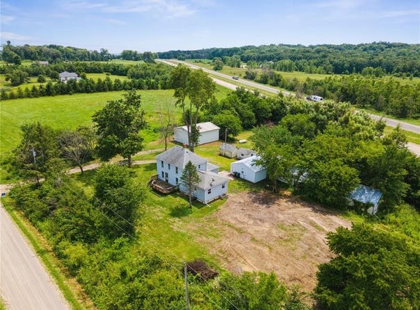 1454 Maxson Road, Cedar Rapids, IA 52403