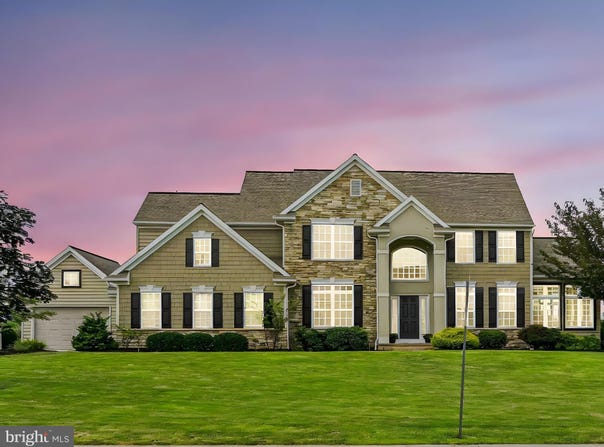 63 CLOVER PLACE, LEBANON, PA 17042
