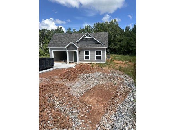 130 Young Lane, Hamilton, GA 31811