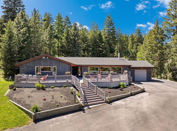 212 Sunrise Lane, Lakeside, MT 59922
