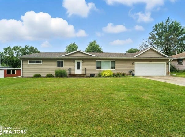 1310 6th Street, Eldora, IA 50627
