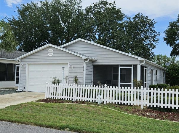 2105 ESCOBAR AVENUE, THE VILLAGES, FL 32159