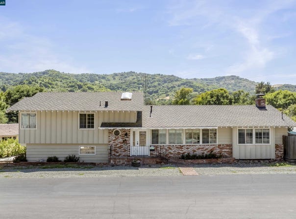 6180 HILLSIDE DRIVE, El Sobrante, CA 94803