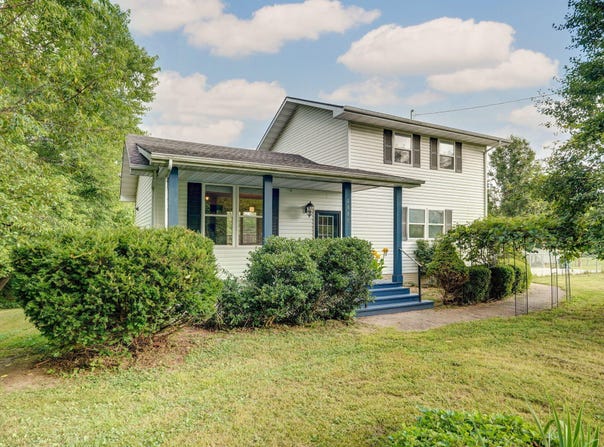 2001 S 16th Avenue, Ozark, MO 65721
