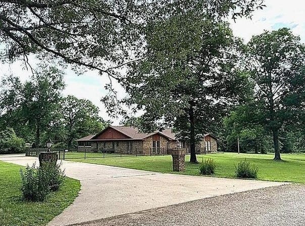 4808 Country Rd., Texarkana, AR 71854