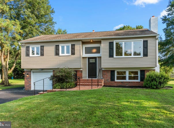 158 MEADOW LANE, RICHBORO, PA 18954