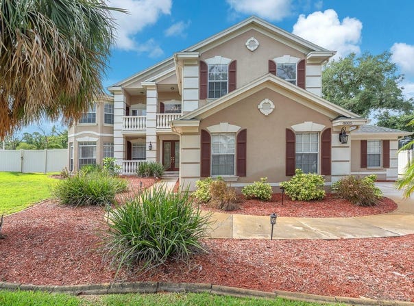 8805 CROSS LANDING Lane, RIVERVIEW, FL 33578