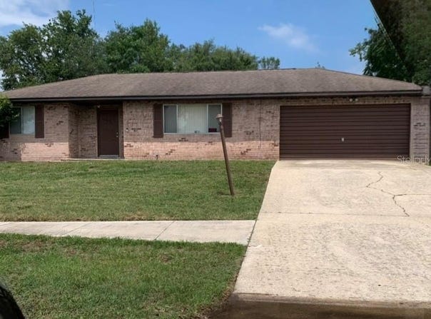 1556 FERENDINA DRIVE, DELTONA, FL 32725