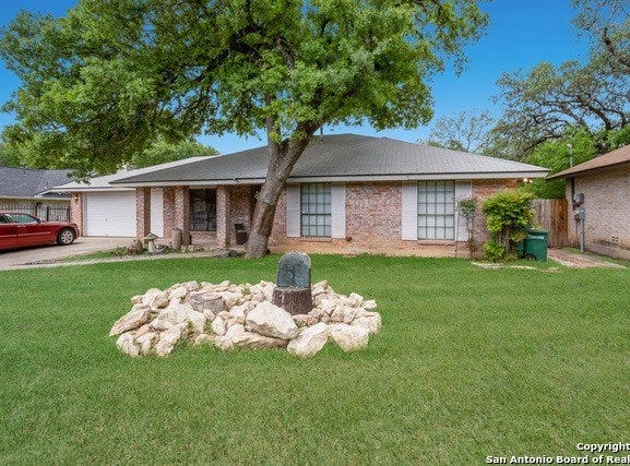 2542 Old Trail, San Antonio, TX 78247
