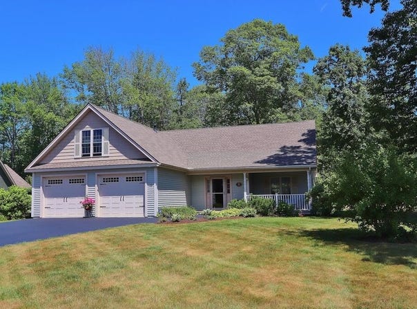 72 Chickadee Lane, Hampden, ME 04444