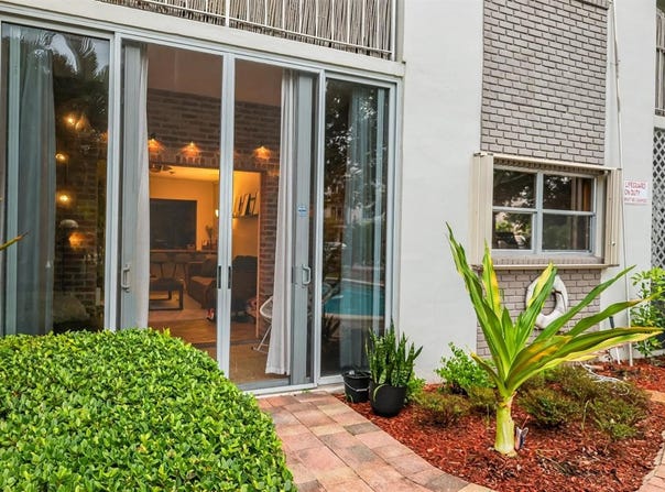 1541 NE 34TH Court, OAKLAND PARK, FL 33334