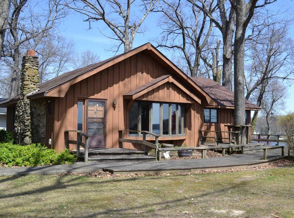 2715 S Airport Road, Monticello, IN 47960-2715
