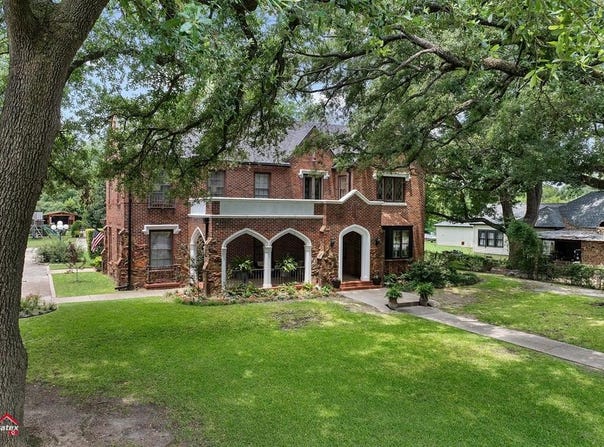 1010 S. Main St., Henderson, TX 75654